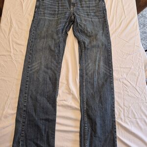 Classic Denim Straight-Leg Jeans for Men